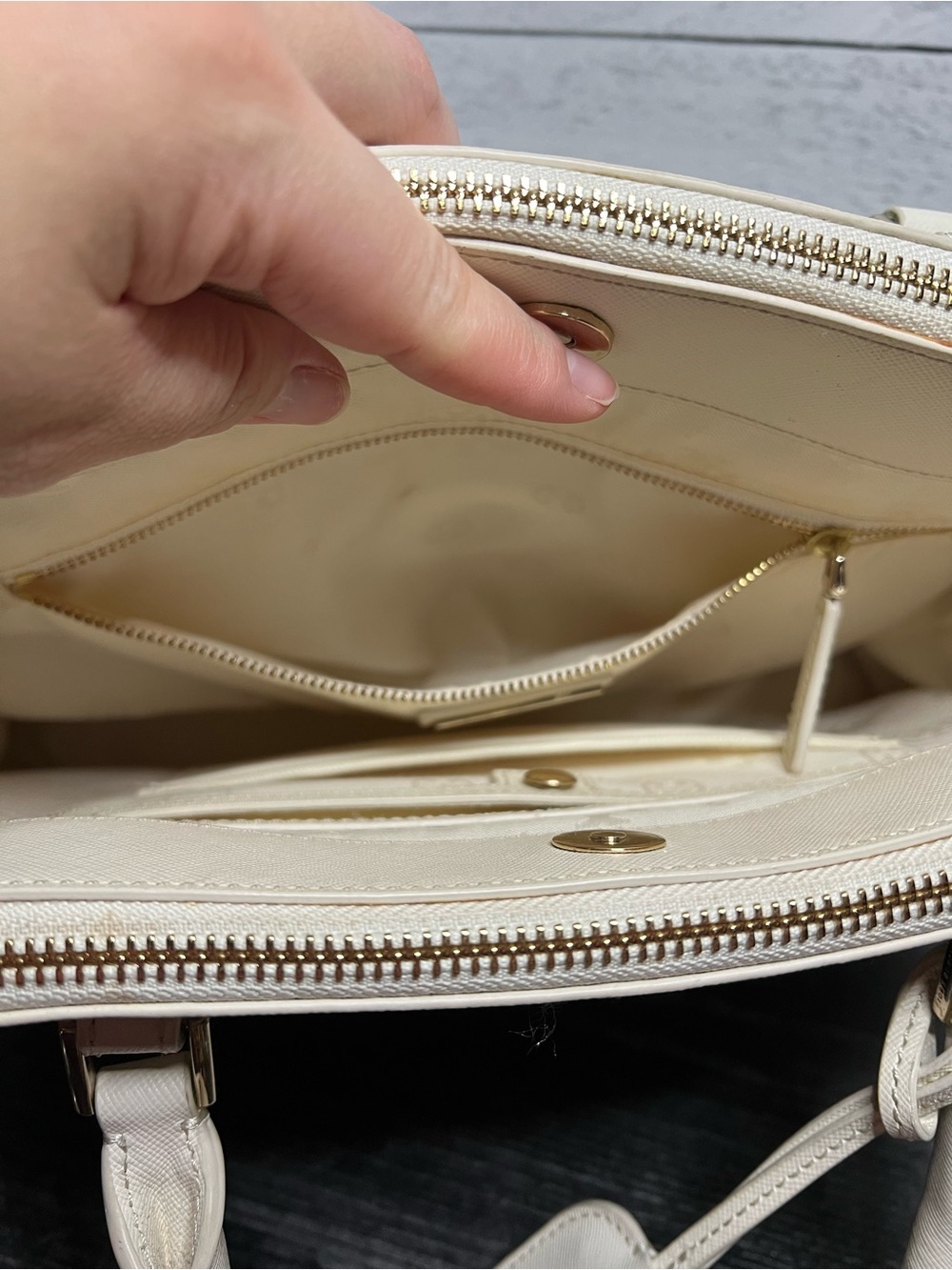 Tory Burch Cream Quilted Leather Satchel with Pearl & Gold Chain Strap - Picture 8 of 10